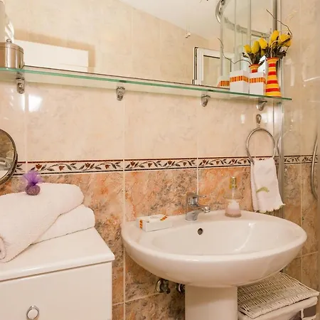 Rastici 1084b Apartment Okrug Gornji